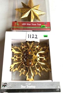 lot 1122 image: Lot of 2 Gold Star Tree Toppers