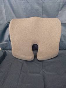 lot 11708 image: CUSHIONS LAB COMFORT DESIGN GRAY CUSHION PILLOW