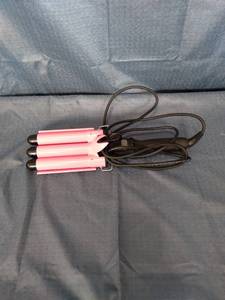 lot 11716 image: 3 BARREL CURLING STYLING TOOL WITH LCD DISPLAY PINK ( X002SLDOGR)