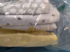 lot 11722 image: 4PACK INFANT RECEIVING BLANKET
