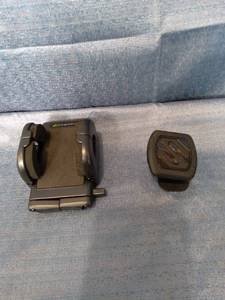 lot 11723 image: LOT OF 2 CELL PHONE MOUNTS