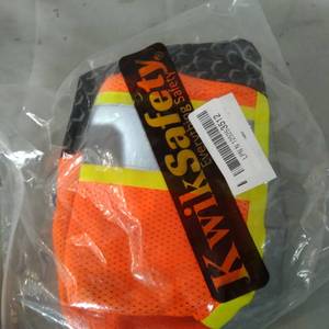 lot 11845 image: KWIK SAFETY , REFLECTIVE JACKET W EAR PLUGS, SIZE XS