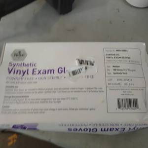 lot 11863 image: SYNTHETIC VINYL EXAM GLOVES POWDER FREE NON STERILE PROTEIN FREE 100CT
