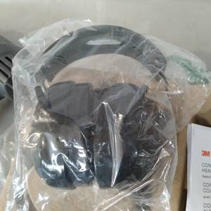 lot 11864 image: 3M WORKTUNES CONNECT  GEL CUSHION WIRELESS HEARING PROTECTOR F5 BLUETOOTH WIRELESS TECHNOLOGY