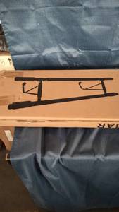 lot 15010 image: PULL UP BAR BLACK