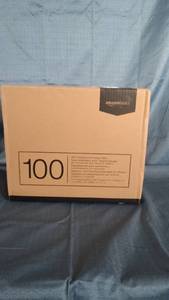 lot 15048 image: AMAZON BASICS 100 COUNT PUPPY TRAING PADS 22�22