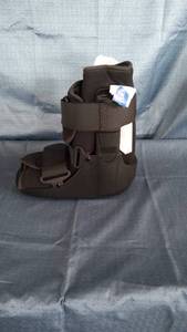 lot 15058 image: ORTHOTRONIX SHORT AIR CAM WALKER BOOT SMALL ( ORT 16103) BLACK