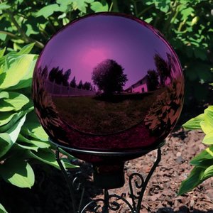 lot 17005 image: Sunnydaze Merlot Mirrored Surface Gazing Ball Globe, 10-Inch