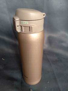 lot 17015 image: ZOJIRUSHI ONE TOUCH OPEN 600 ML BOTTLE
