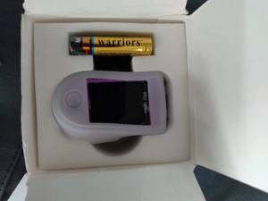 lot 17018 image: Zacurate Purple 500DL Pro Series Pulse Oximeter Heart Rate Monitor Spo2 O2