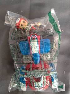 lot 17045 image: PAW PATROL CAR AND TOY