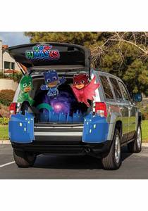 lot 17190 image: PJ Masks Trunk or Treat Kit