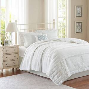 lot 17193 image: Madison Park Celeste 4-Pc. KingCalifornia King Coverlet Set