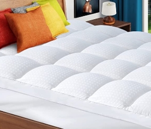 lot 11707 image: ZAMAT KING SIZE MATTRESS TOPPER (X002P68NMS)