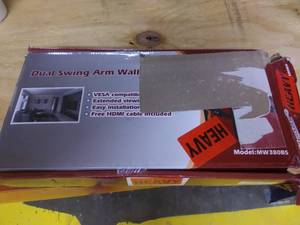 lot 5631 image: VideoSecu MW380B5 Full Motion Articulating TV Wall Mount Bracket for Most 37-70 LED LCD Plasma HDTV Up to 125 lbs with VESA 684x400 600x400 400x400 150x100mm, Dual Arm Pulls Out Up to 14 AW9