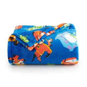 lot 3522 image: DisneyPixar The Incredibles Plush Throw from The Big One , Pixar Throw