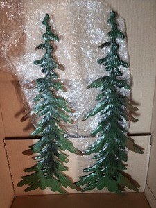 lot 3604 image: 2pc Metal Decorative Tree 20L Wall Decor