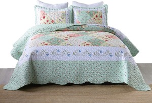 lot 3680 image: MarCielo 3 Piece Printed Quilt Set Lightweight Bedspread Set By014