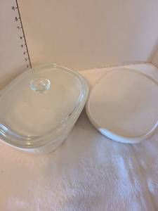 lot 1113 image: French white Corningware casseroles with lids