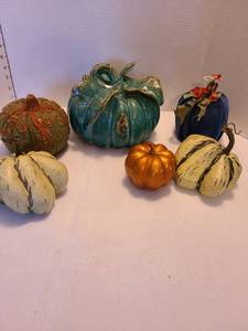 lot 1202 image: Assorted pumpkin dcor