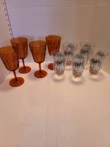 lot 1211 image: Plastic glasses