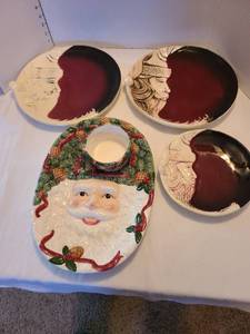 lot 1214 image: Holiday platters