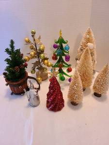lot 1239 image: Trees, 10 is tallest