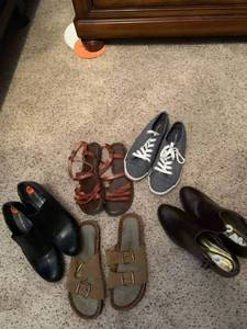lot 1513 image: Ladies shoes size 9 and 9 12