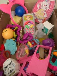 lot 1627 image: Miscellaneous toys
