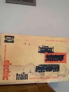 lot 1633 image: Allstate electric train