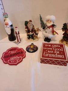 lot 1246 image: Holiday decor