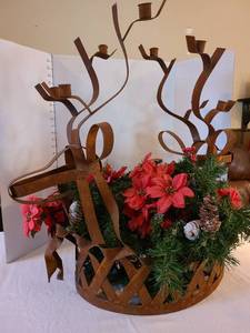 lot 1270 image: Large reindeer candle decor