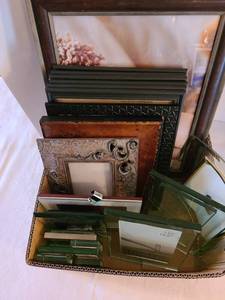 lot 1272 image: Variety of picture frames, largest is 11X14