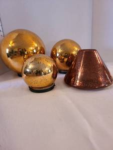 lot 1282 image: Light up dcor, need batteries