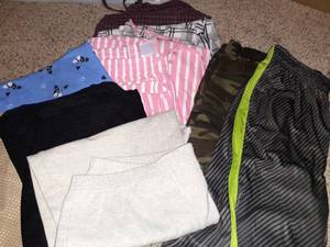 lot 1709 image: Ladies pants. Size large