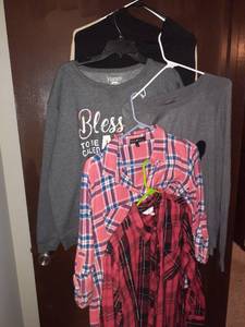 lot 1715 image: Ladies clothing. Size 1X