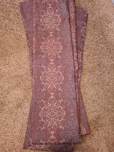 lot 1721 image: 4 curtain panels 84 long