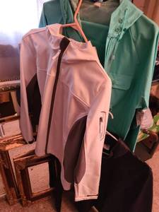 lot 1725 image: Lady Rain Warrior raincoat and pants and 2 lightweight jackets large to XXL