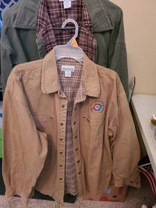 lot 1727 image: Mens Carhartt extra large jackets