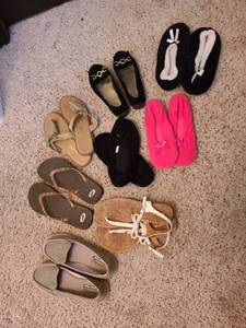 lot 1731 image: Women shoes and slippers size 6 12 to 7 12