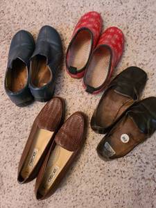 lot 1732 image: Womens shoes size 8