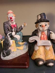 lot 1752 image: Clown statues one musical
