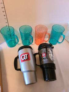 lot 1143 image: Plastic mugs