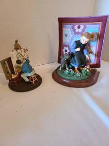 lot 1173 image: Rockwell and Amish figurines