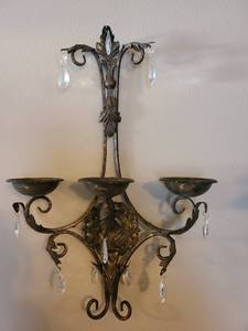 lot 1192 image: Hanging wall dcor with prisms, 22x16