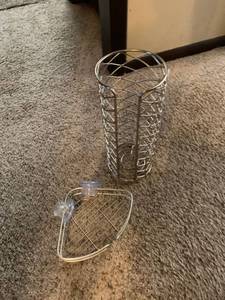 lot 1406 image: Bathroom racks