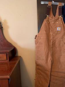 lot 1775 image: Carhartt insulated overalls size 38 x 32