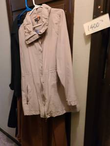lot 1801 image: Womens coats and jackets size large and extra large