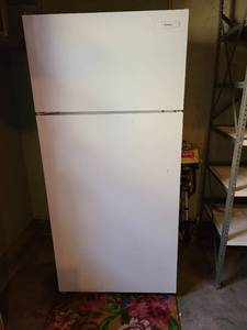 lot 2000 image: Galaxy refrigerator