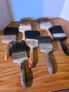 lot 2023 image: Paintbrushes
